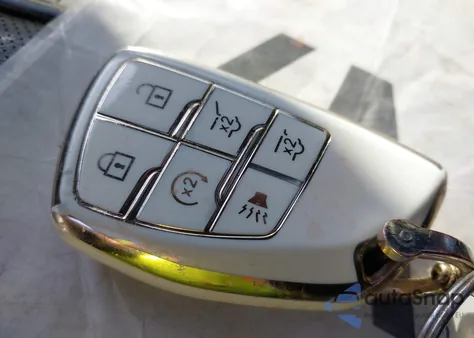 2024 GMC Yukon Xl 4Wd At4 z USA, uszkodzony, nr VIN 1GKS2HKL4RR110507